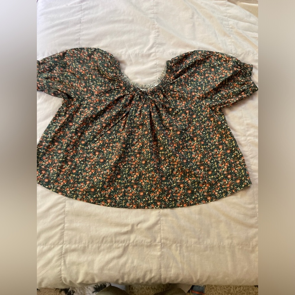 Doen Black Floral Puff-Sleeve Blouse - Picture 7 of 15